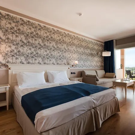 Boffenigo - The Golden Hour Hotel