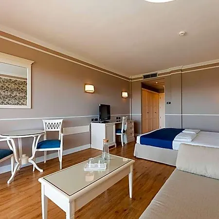 Hotell Boffenigo - The Golden Hour