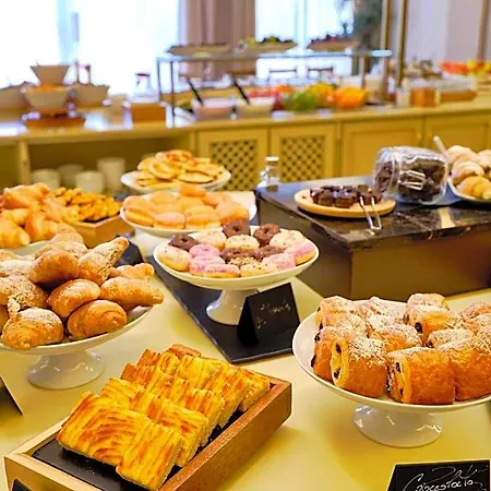 Boffenigo - The Golden Hour Hotell 4*