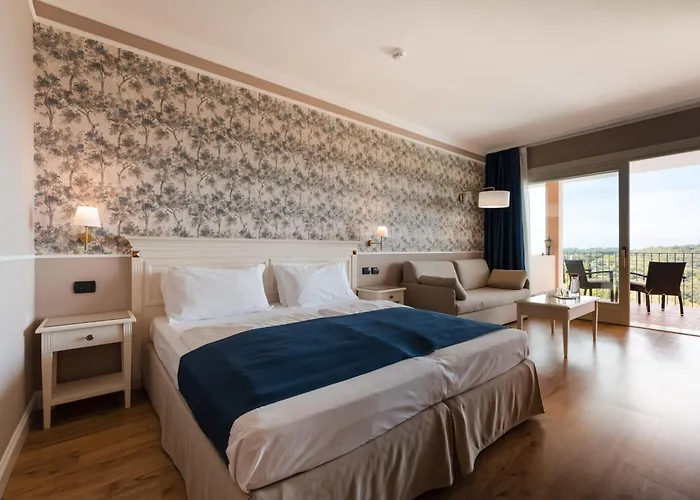 Boffenigo - The Golden Hour Hotel